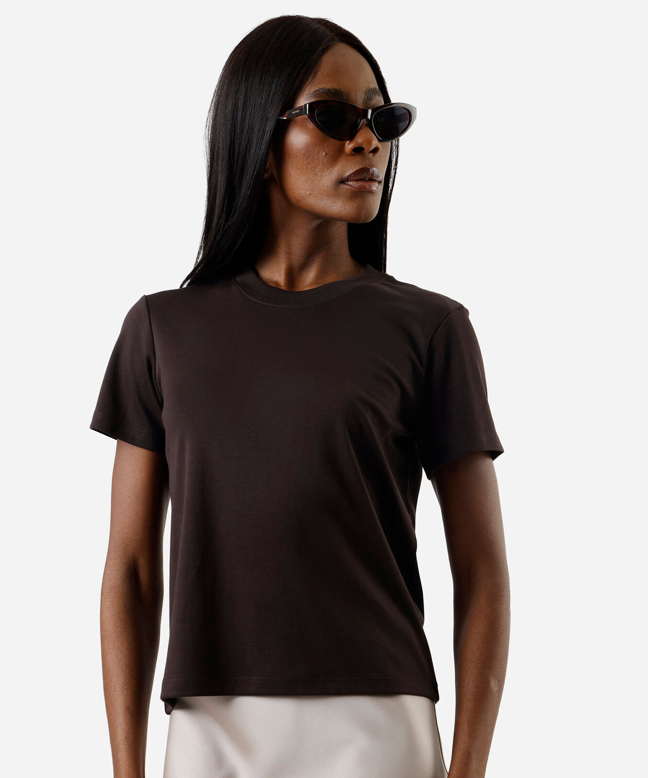 camiseta slim feminina de algodão peruano manga curta básica marrom