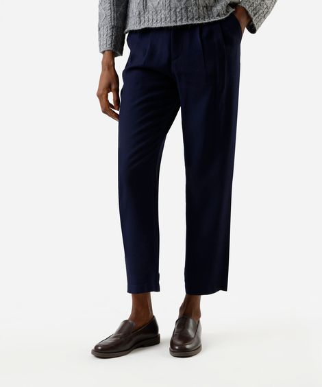 calça reta de alfaiataria feminina com viscose e pregas azul