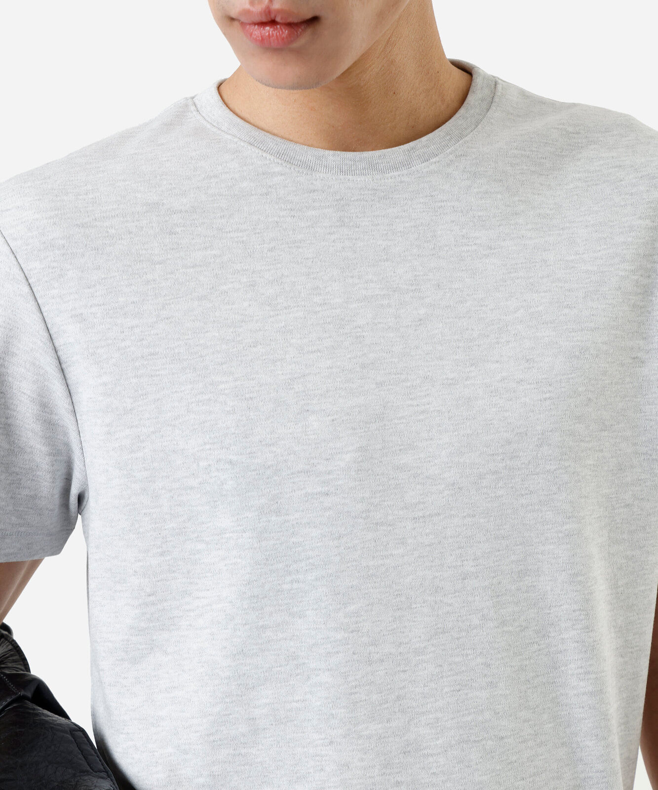 camiseta masculina de algodão peruano slim fit cinza