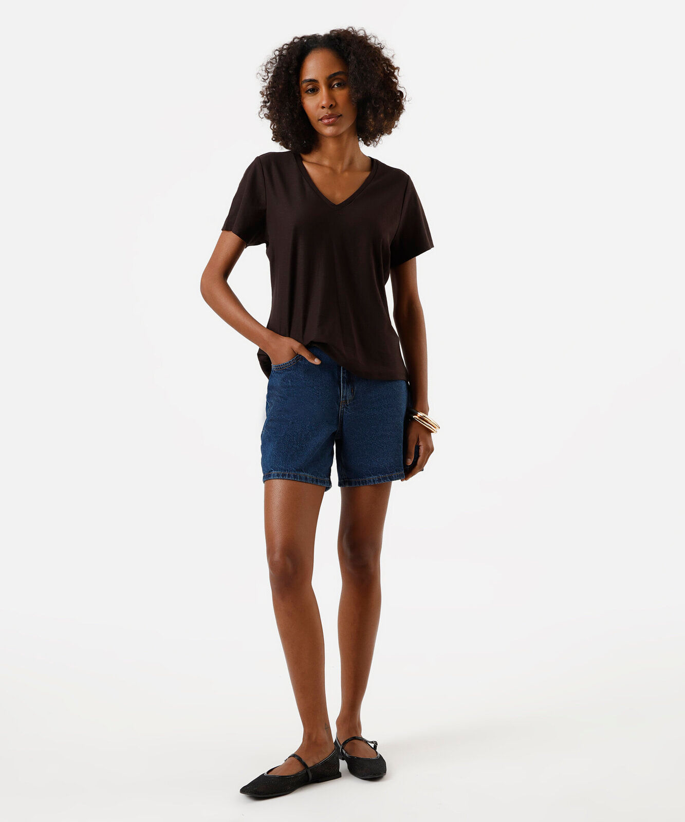 blusa básica feminina de algodão peruano manga curta decote v marrom