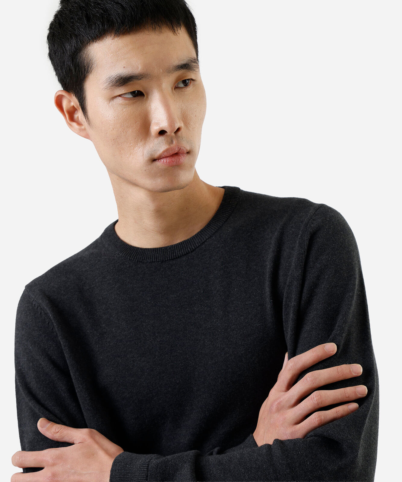 suéter masculino de tricot  cinza