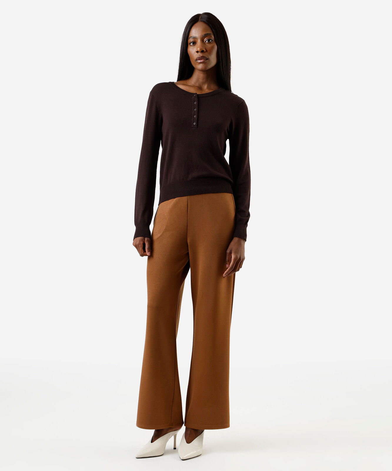 blusa feminina de tricot decote redondo  manga longa marrom