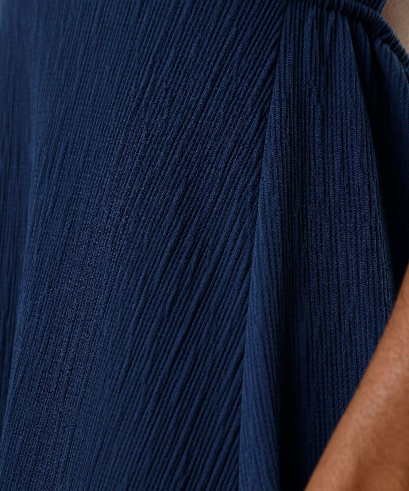 vestido midi alça fina feminino texturizado azul