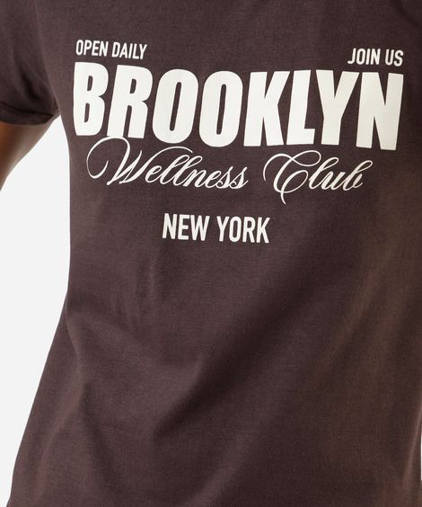 camiseta feminina de algodão manga curta estampada marrom