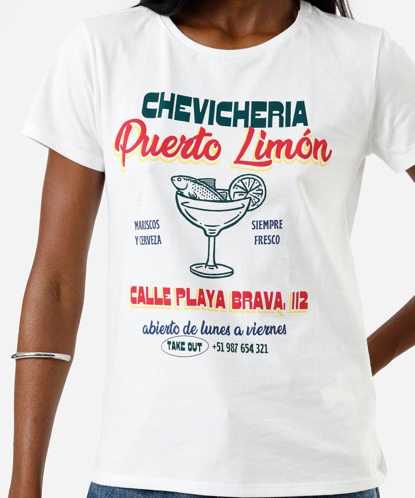 camiseta feminina de algodão manga curta estampada off white