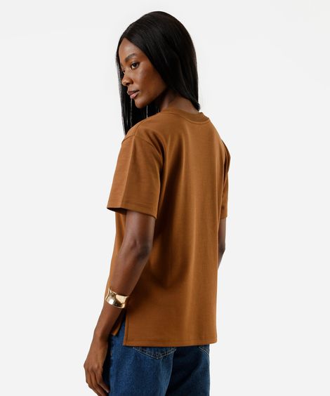 camiseta básica feminina de algodão peruano oversized com fendas bege