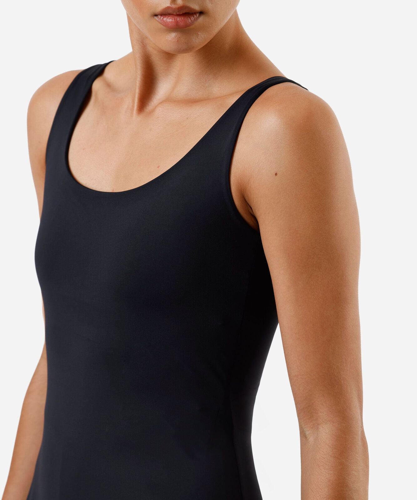 vestido curto feminino esportivo preto