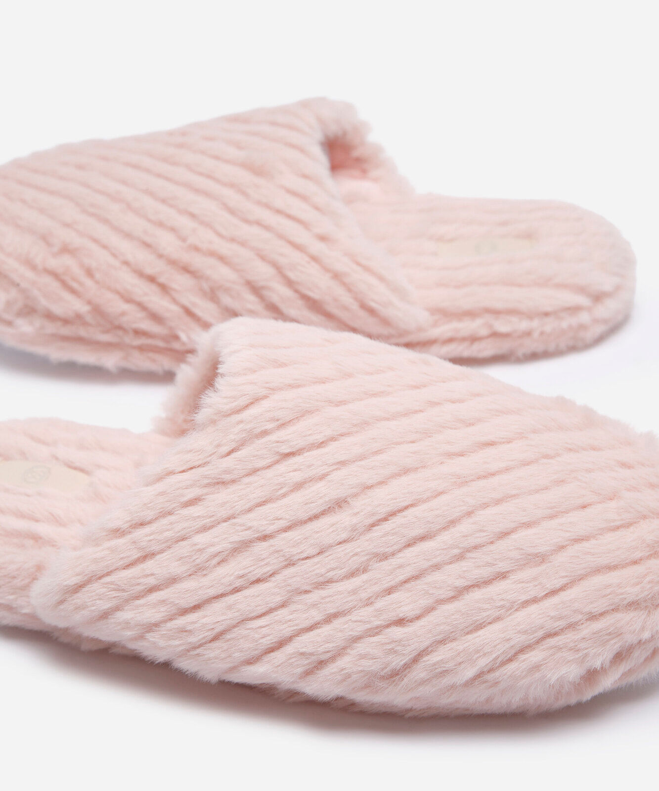 pantufa de pelúcia canelada rosa