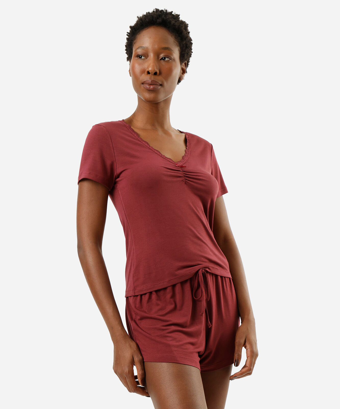 camiseta de pijama avulsa feminina em viscose com renda vinho