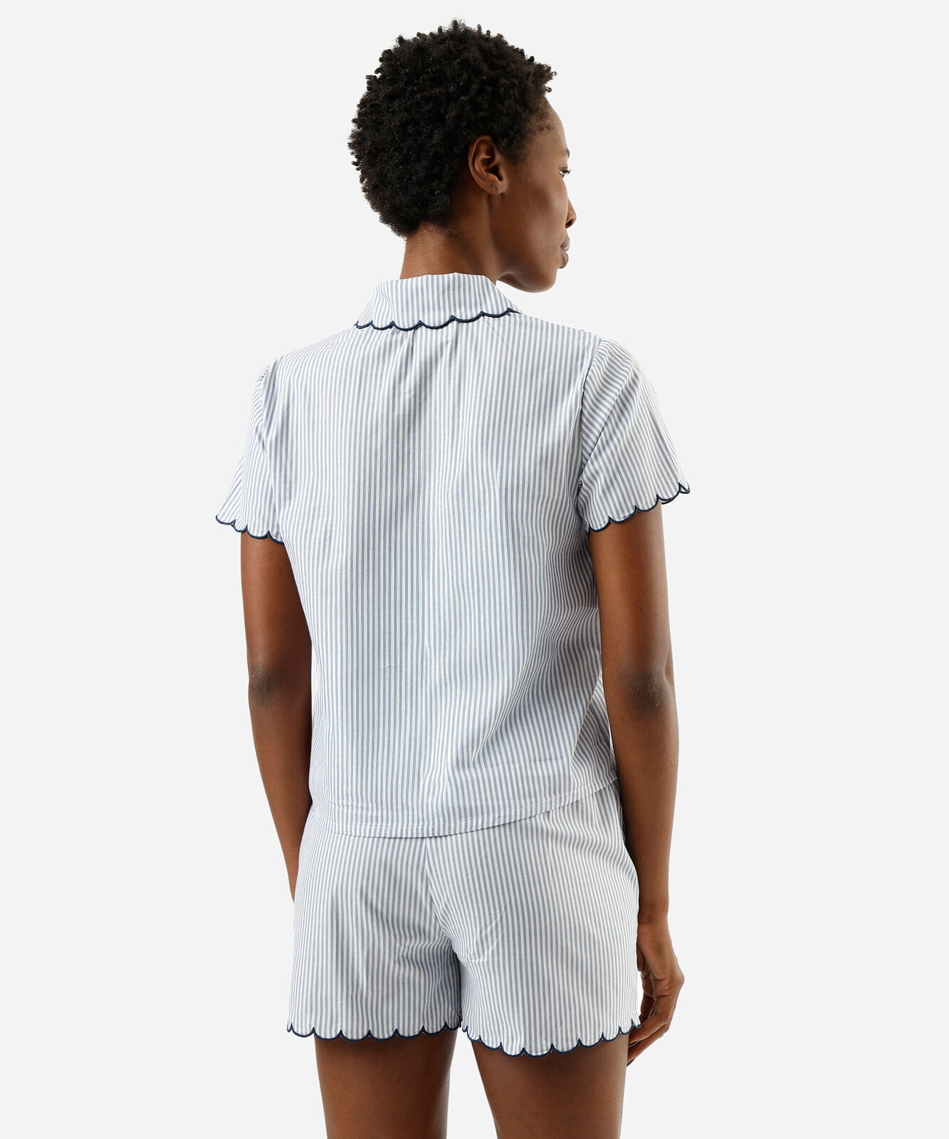 pijama americano curto feminino de algodão listrado bordado azul