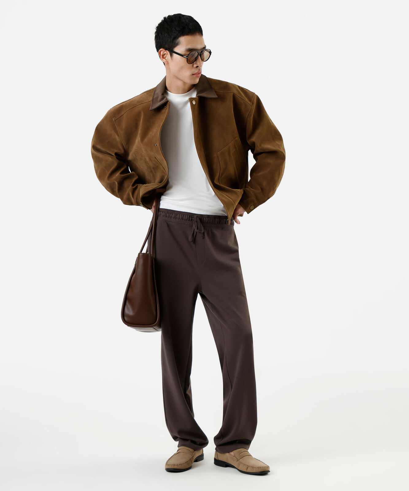 calça masculina de moletom cós elástico marrom