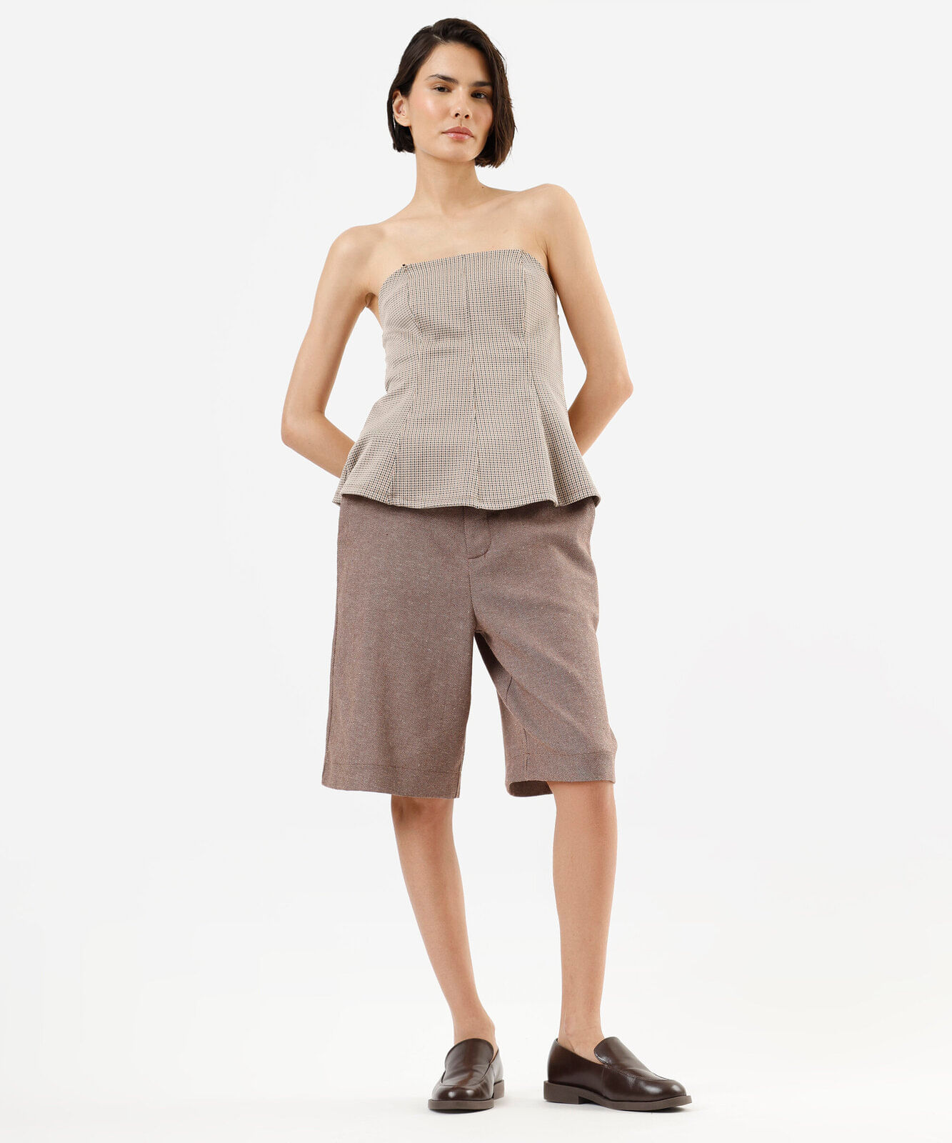 blusa peplum feminina de jacquard sem alça xadrez bege