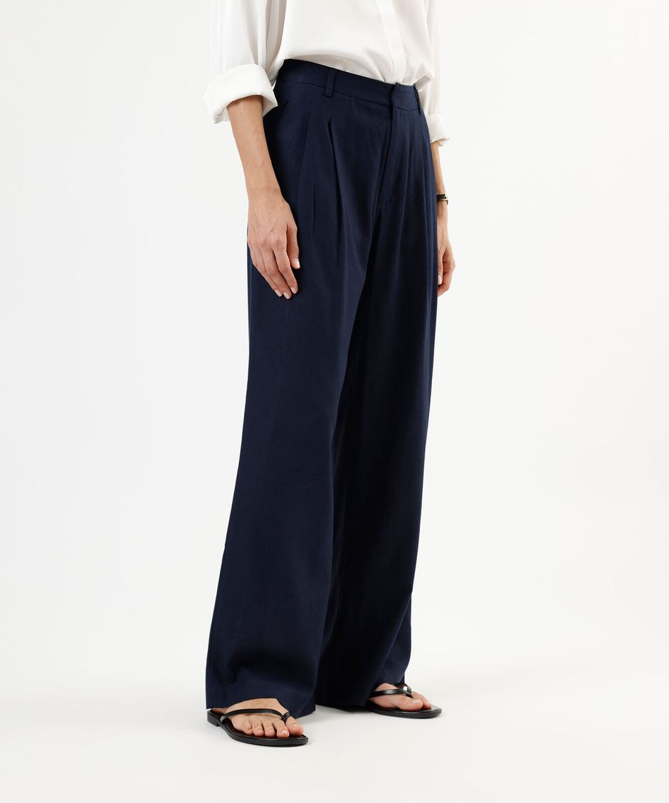 calça wide leg de alfaiataria feminina com linho e pregas azul
