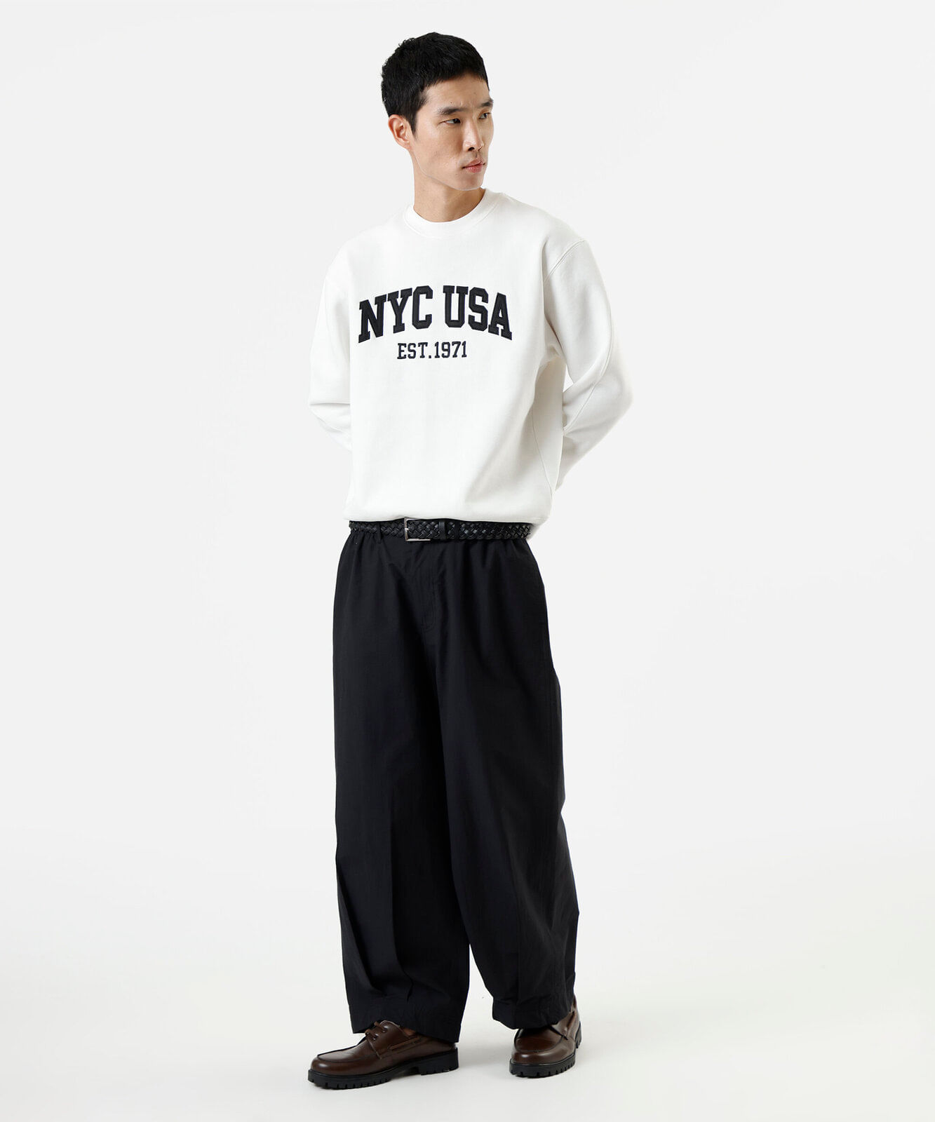 blusão oversized masculino de moletom bordado branco