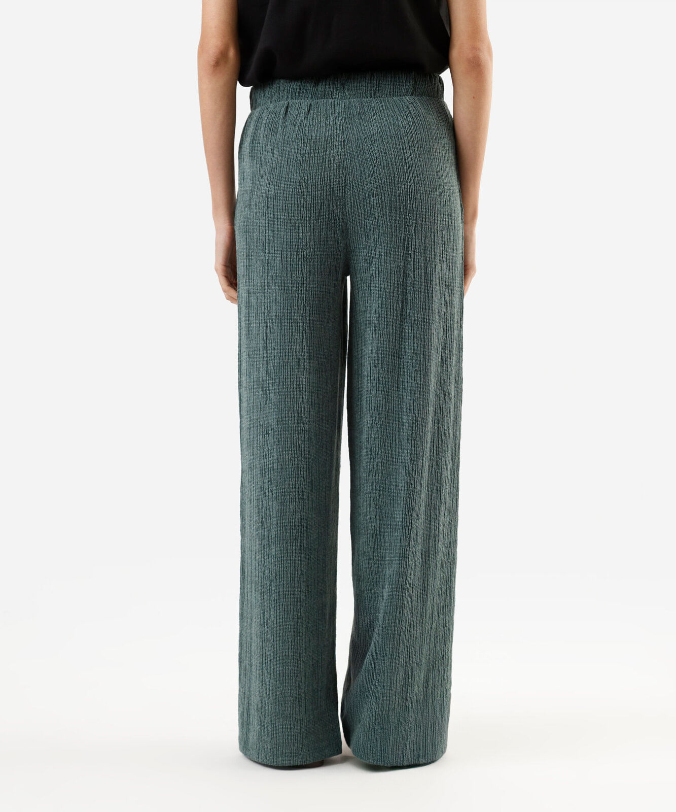calça reta básica feminina texturizada verde