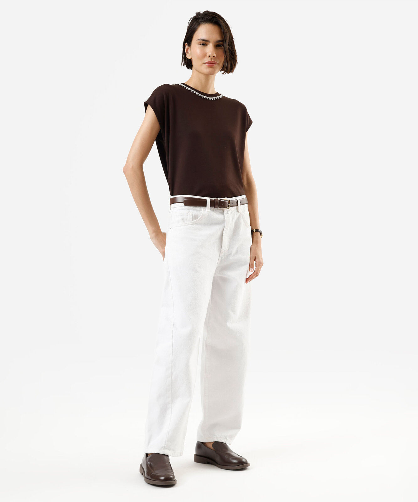 blusa feminina com viscose e brilhos manga curta marrom