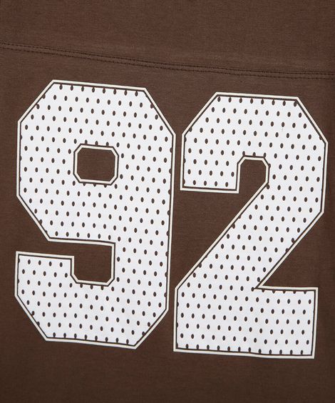 camiseta infantil de algodão com recorte manga curta estampada marrom