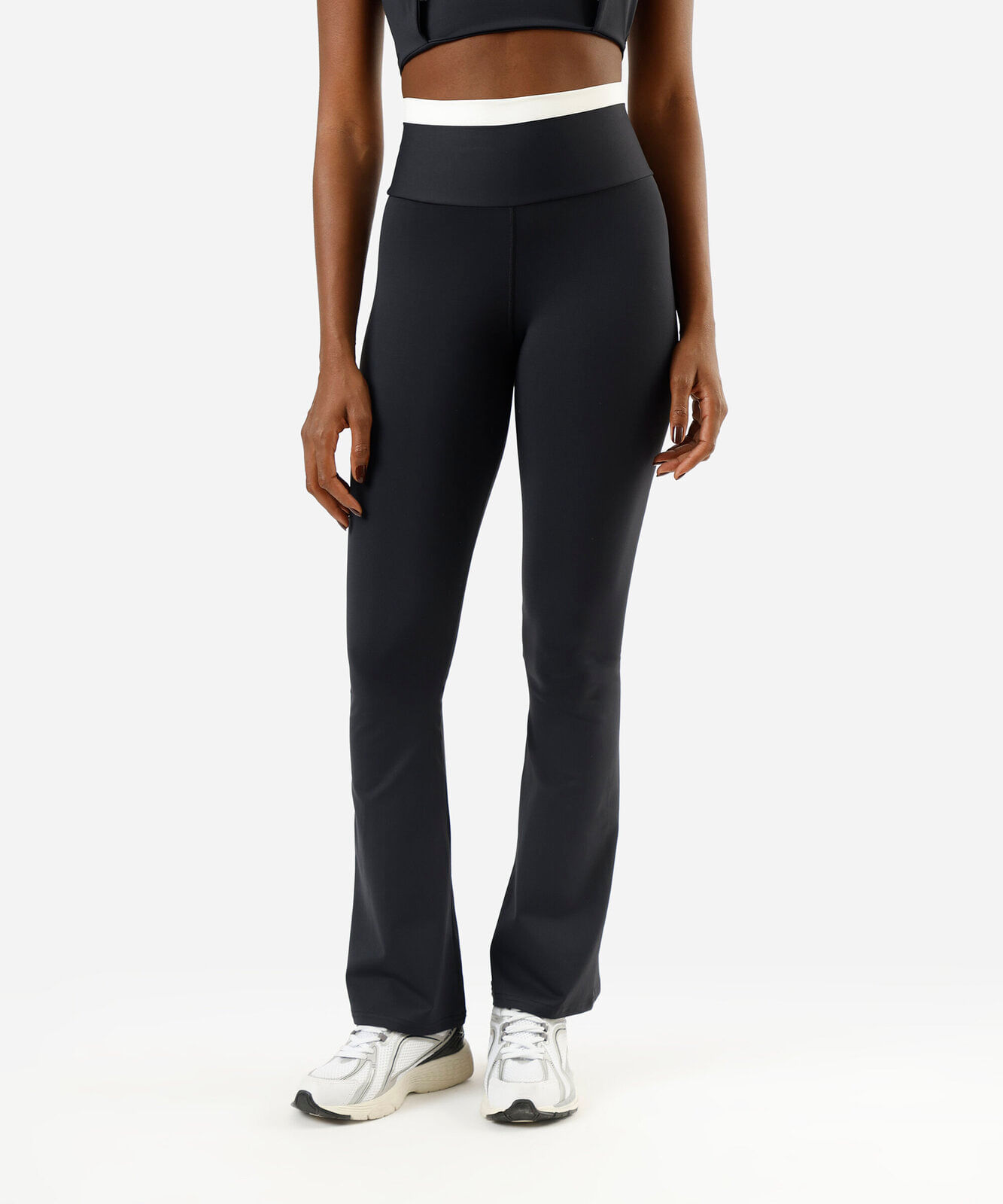 calça flare feminina esportiva preta