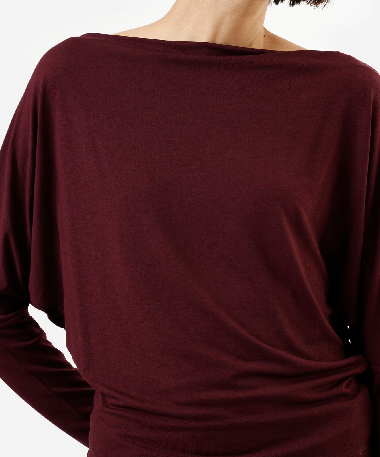blusa feminina de viscose manga longa decote canoa vinho
