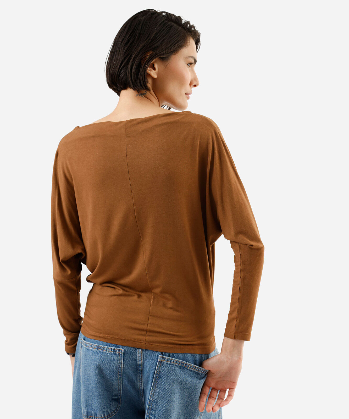 blusa feminina de viscose manga longa decote canoa marrom