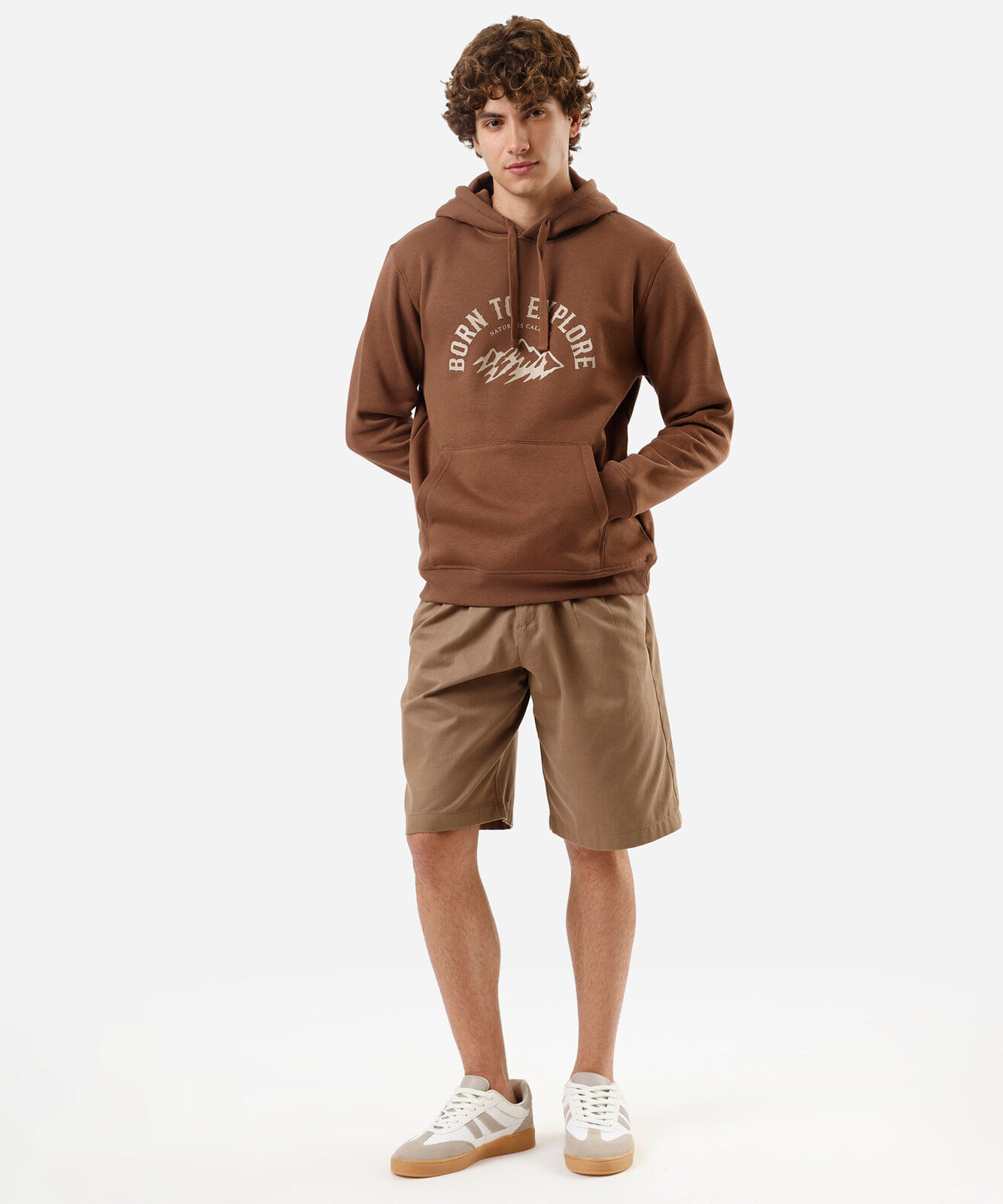 blusão masculino de moletom com capuz estampado marrom