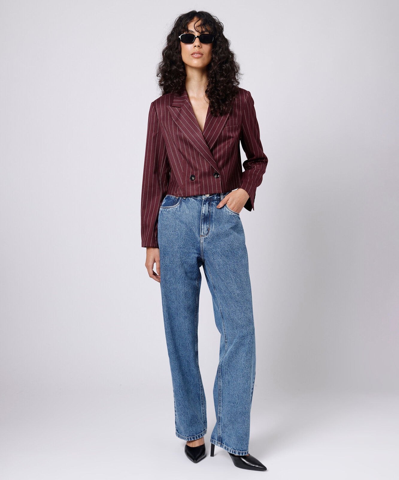 blazer de alfaiataria cropped feminino risca de giz mindset vinho