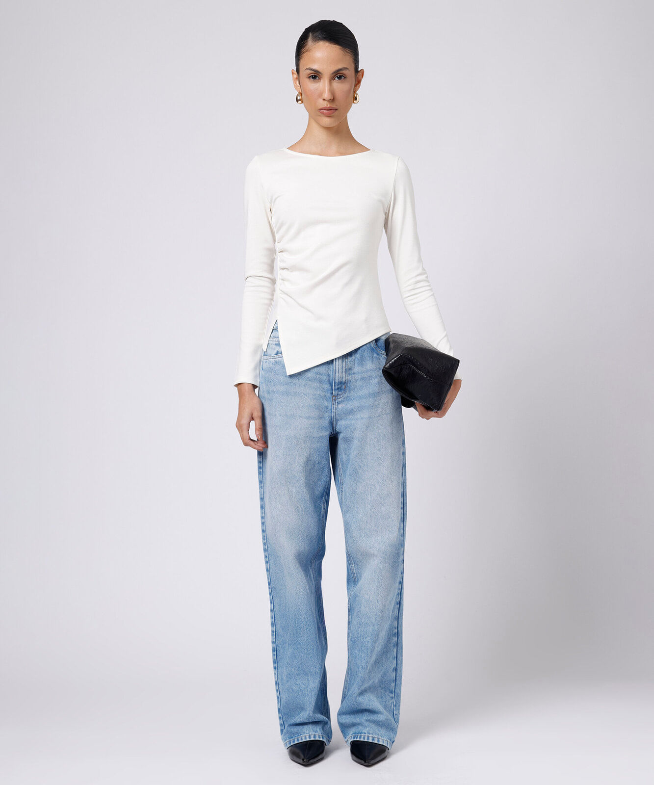 blusa feminina com viscose e fenda franzida mindset off white