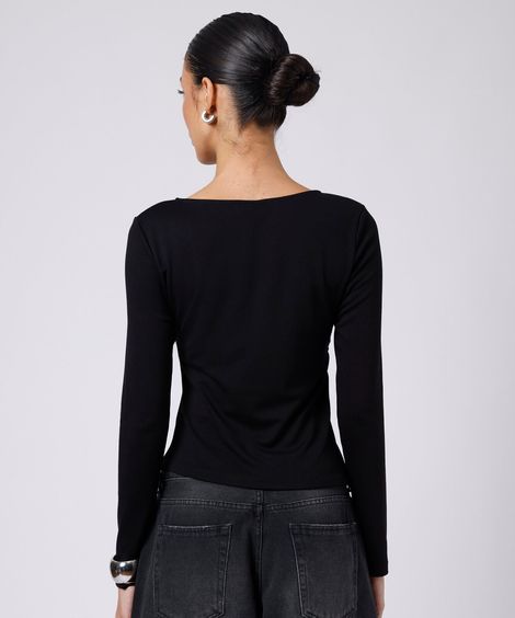 blusa feminina com viscose e fenda franzida mindset preta