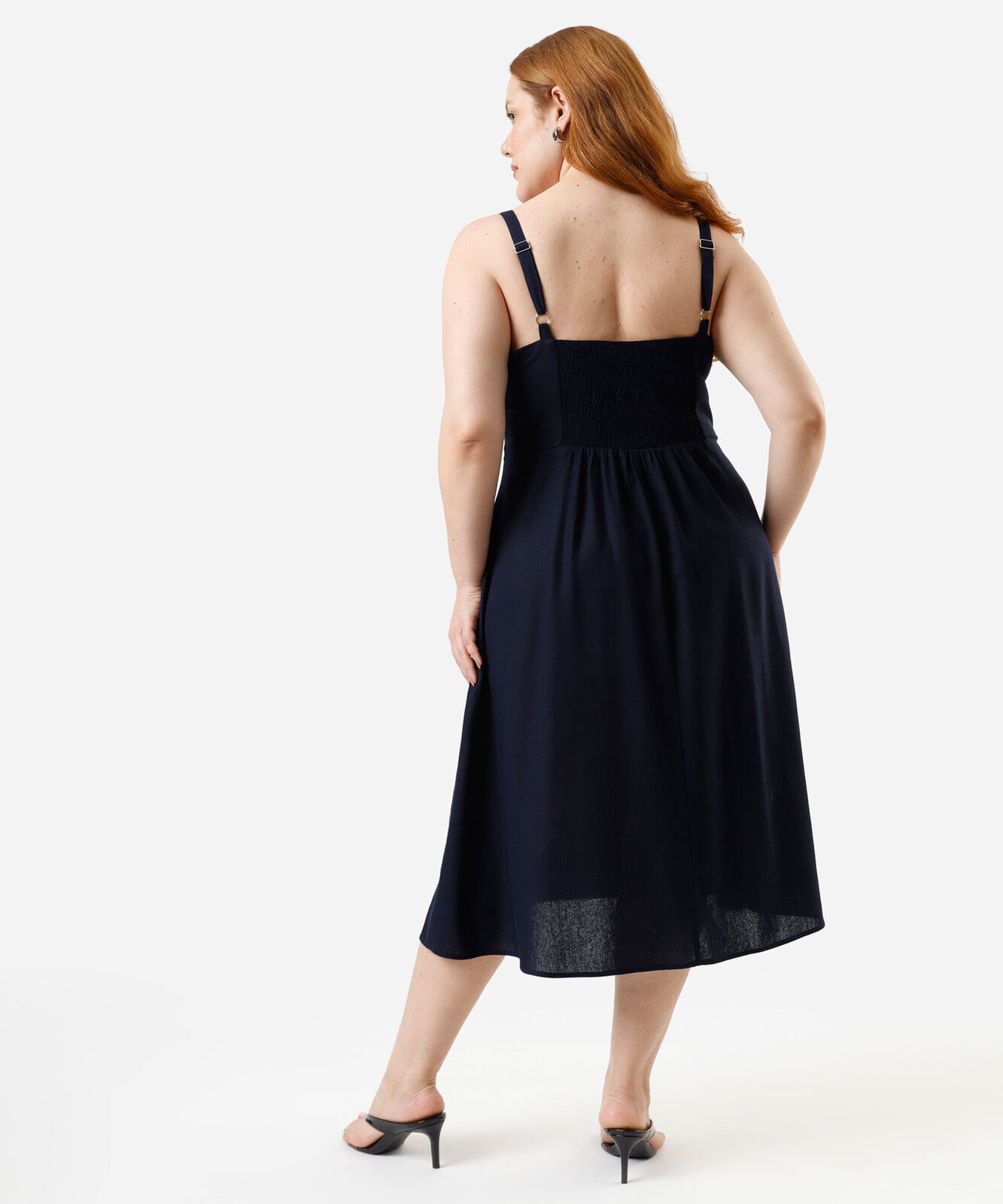vestido midi com linho e fenda plus size azul