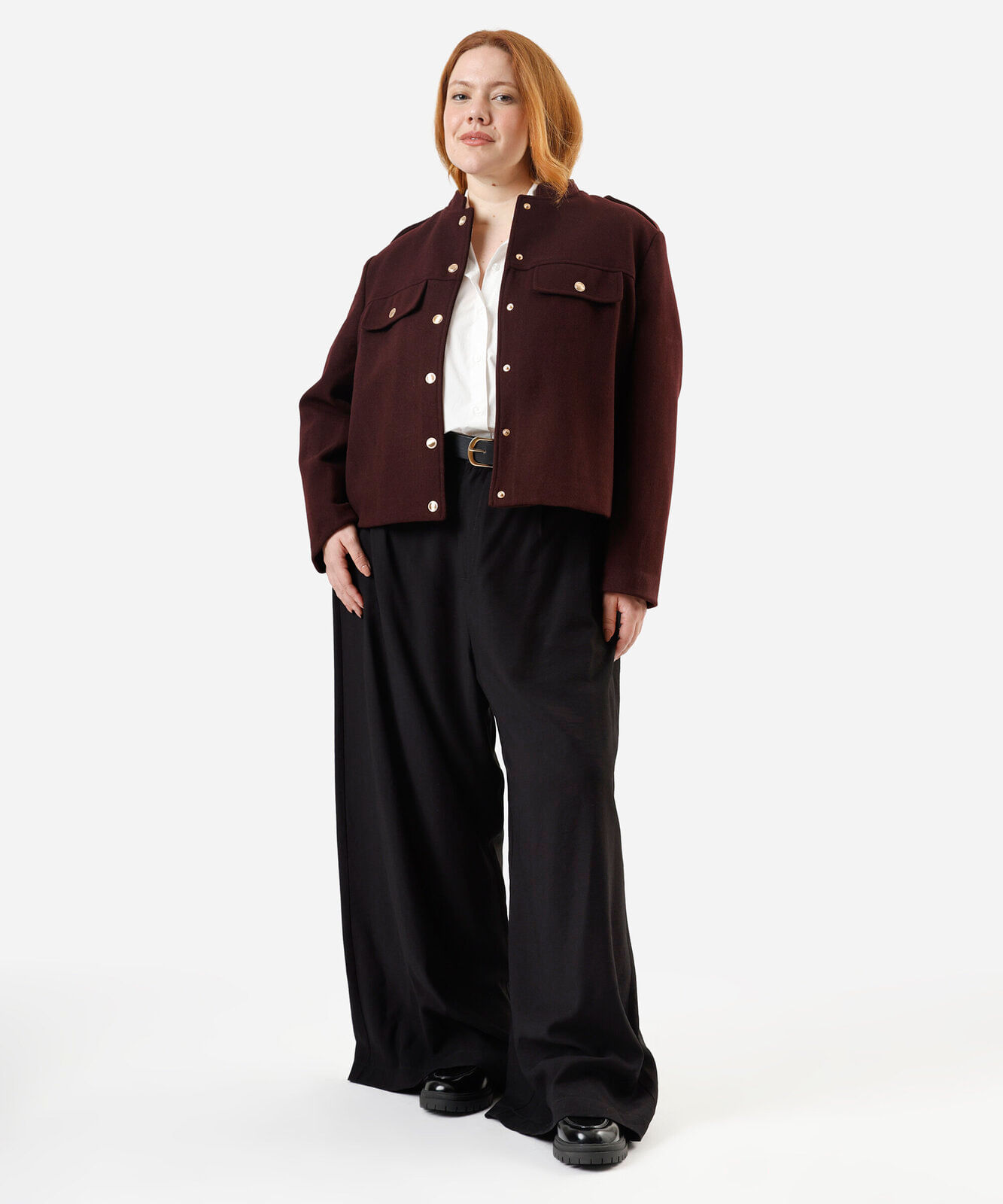 casaco feminino texturizado plus size vinho
