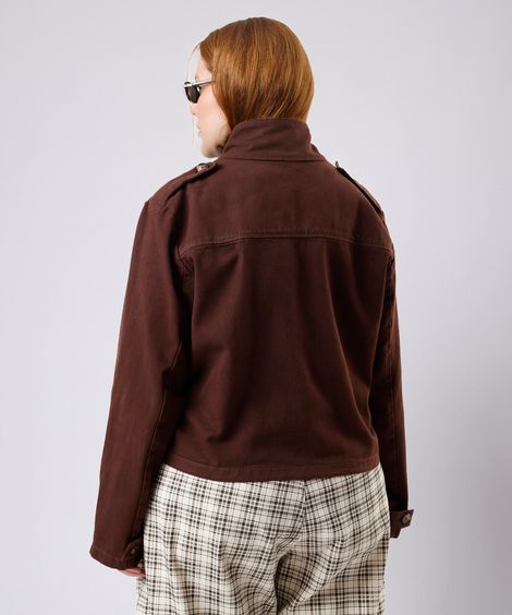 casaco trench coat cropped feminino mindset plus size marrom
