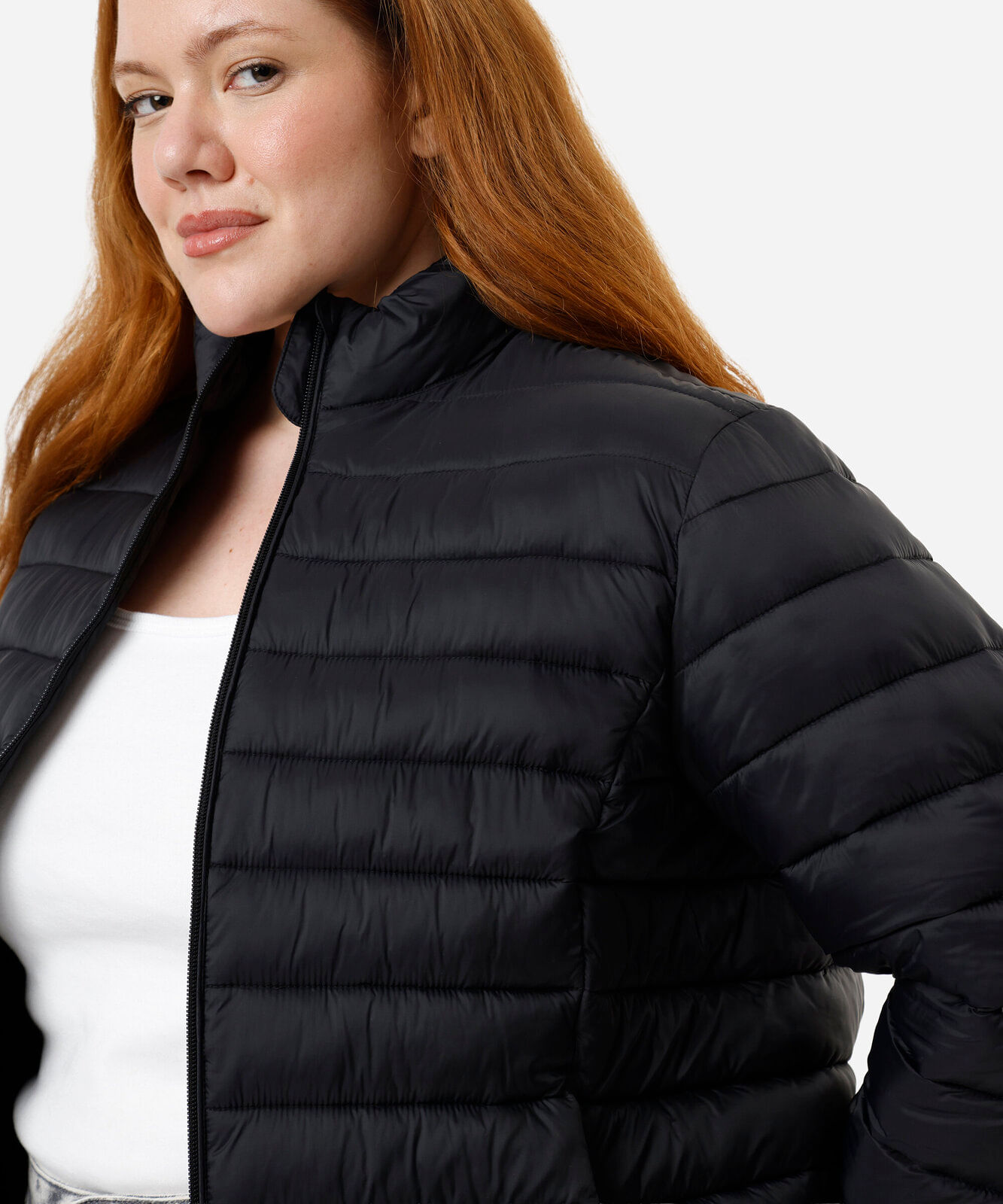 jaqueta puffer feminina gola alta plus size  preta