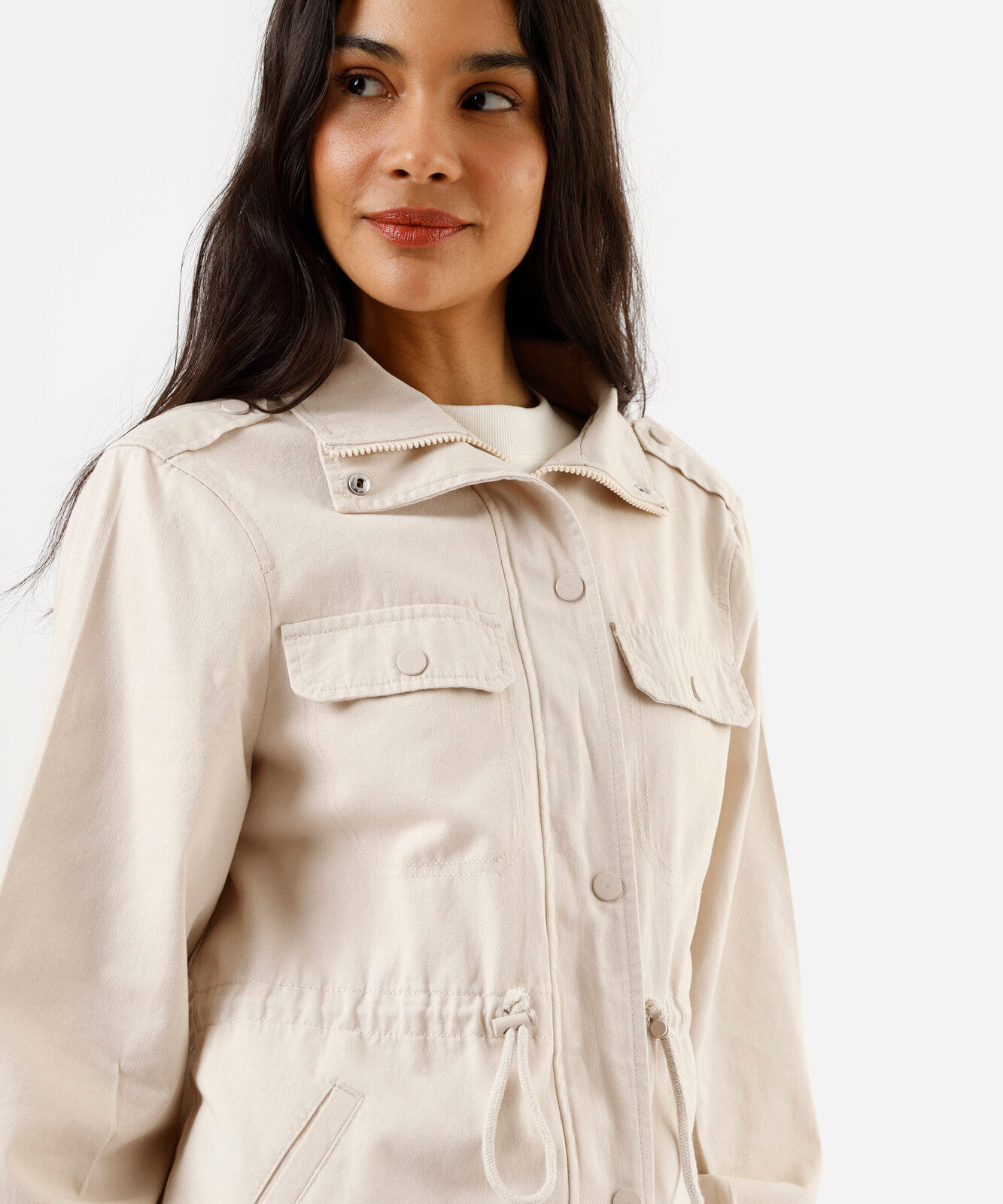 jaqueta parka de sarja com bolsos - areia