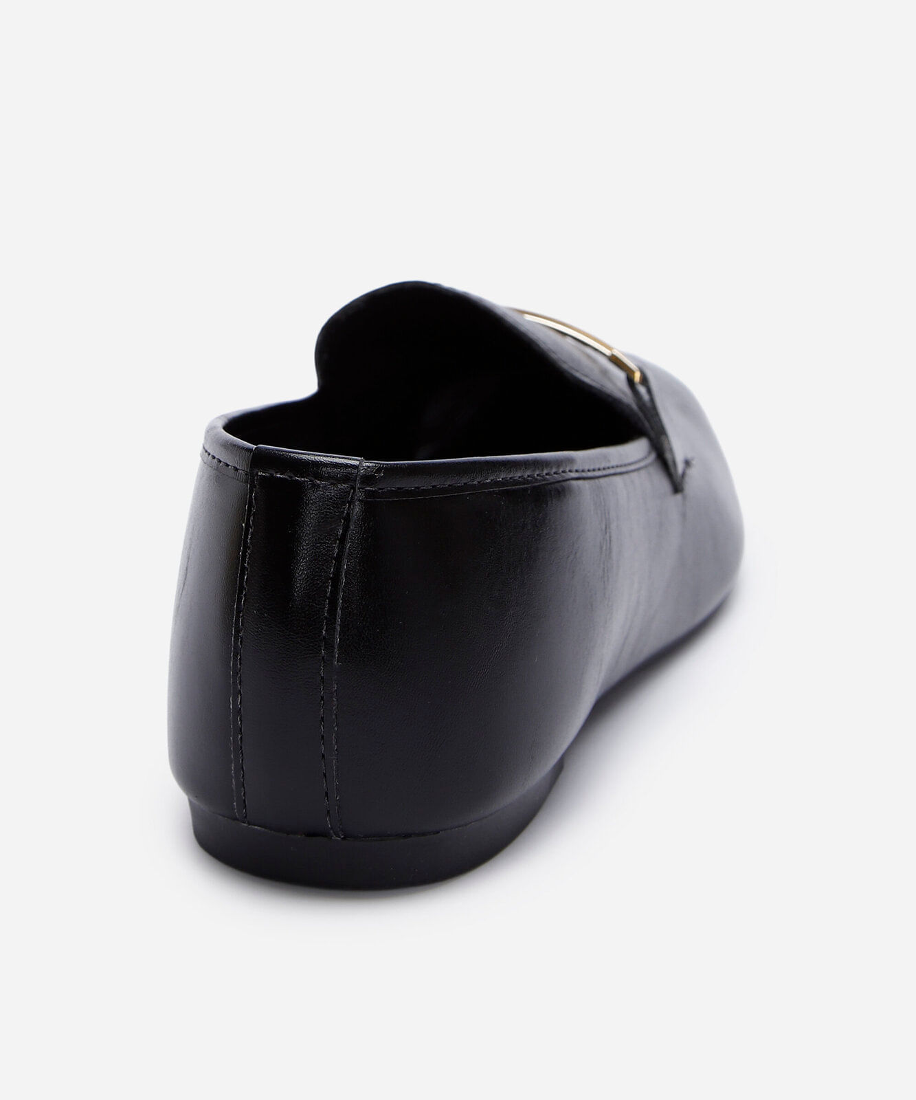 sapato loafer bico quadrado com fivela  preto