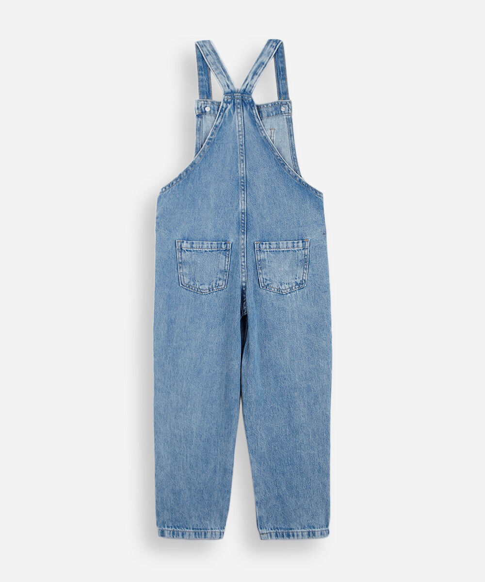 jardineira infantil jeans com estrelas azul