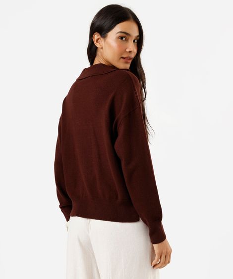 suéter feminino de tricot com gola marrom