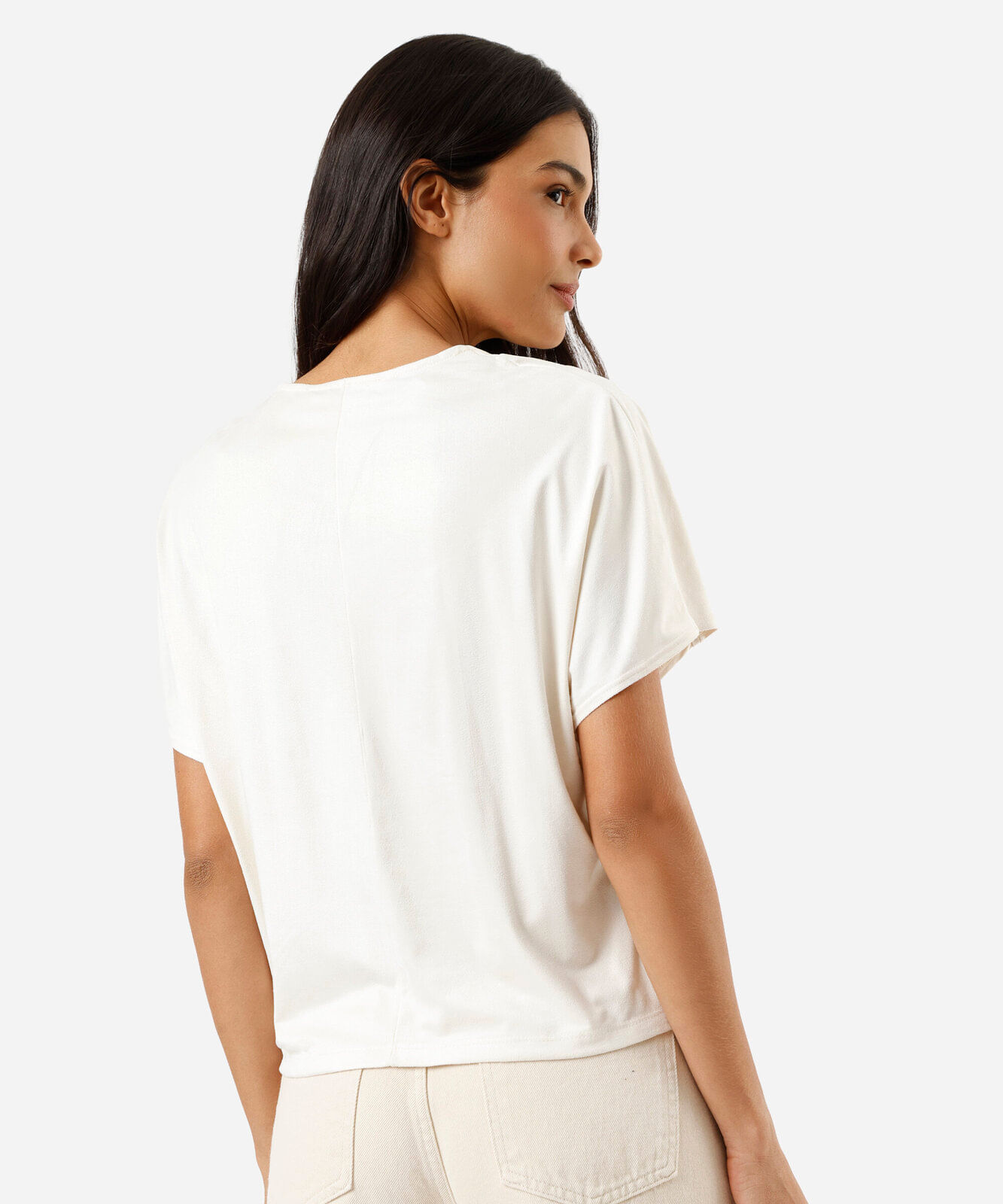 blusa feminina de suede decote v franzida bege