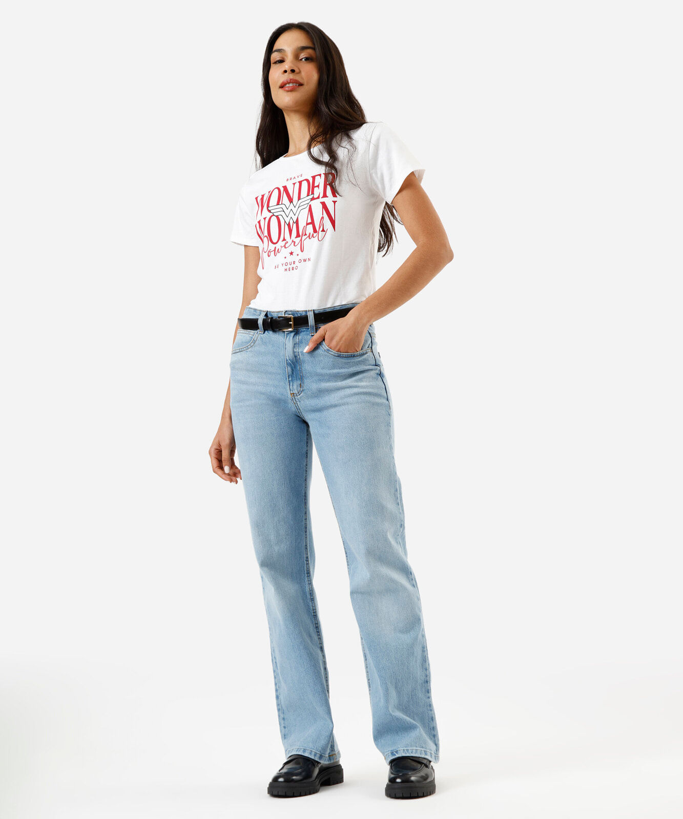 camiseta feminina de algodão mulher maravilha off white