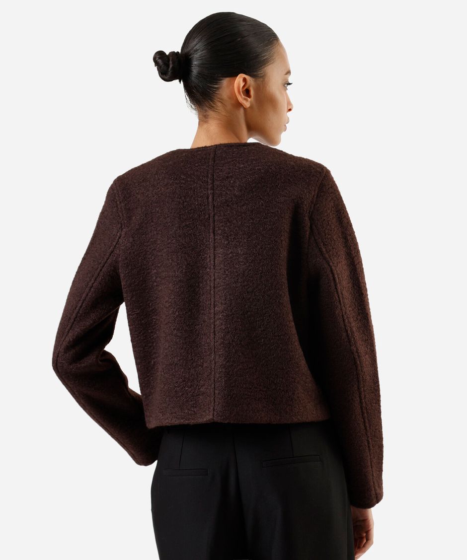 jaqueta feminina com bolsos texturizada marrom