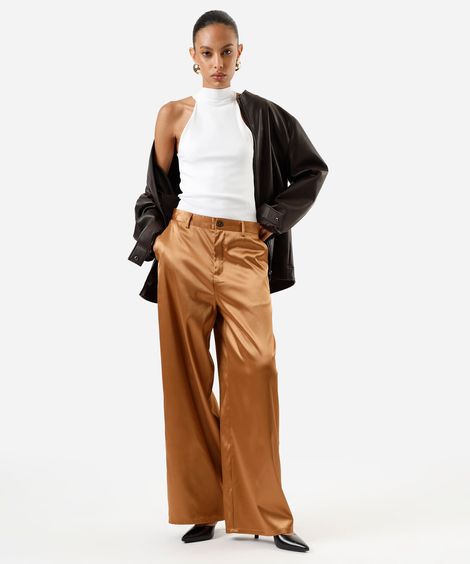 calça wide leg feminina de alfaiataria acetinada marrom