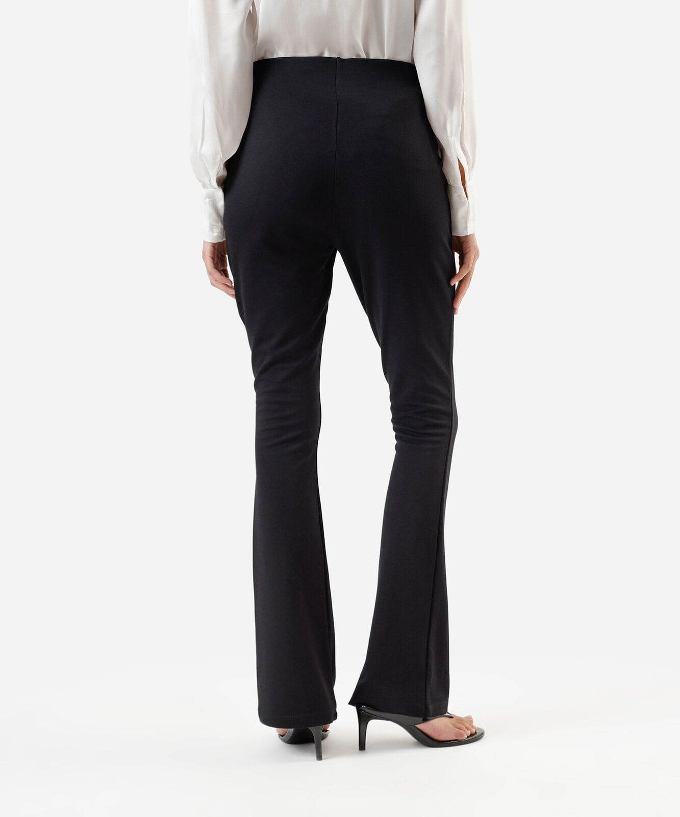calça flare feminina com viscose cós elástico preta