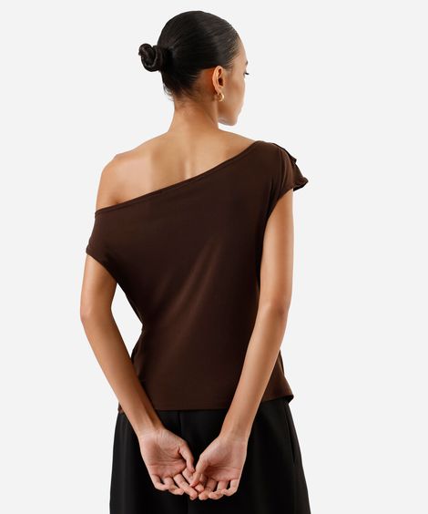 blusa feminina assimétrica franzida com fivela  marrom