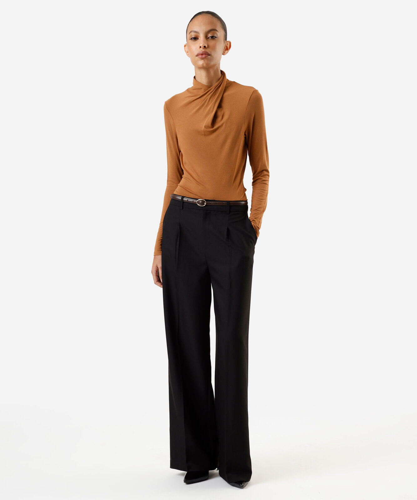 blusa feminina de viscose manga longa gola alta marrom