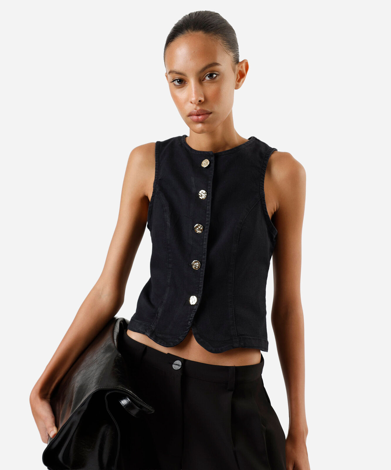 colete feminino jeans decote redondo preto