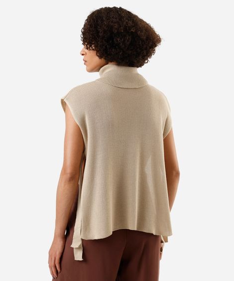 blusa feminina de tricot com abertura gola alta bege