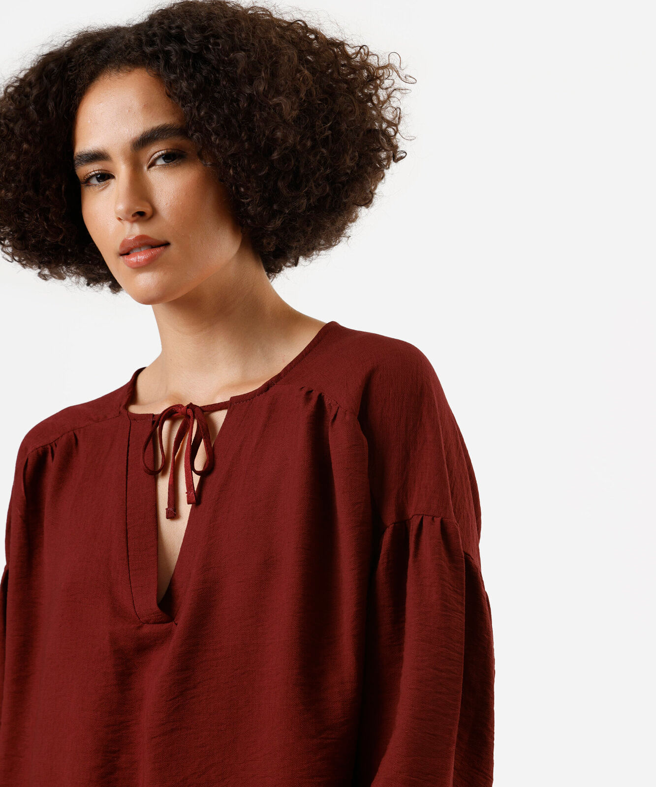 bata feminina com viscose manga longa vinho