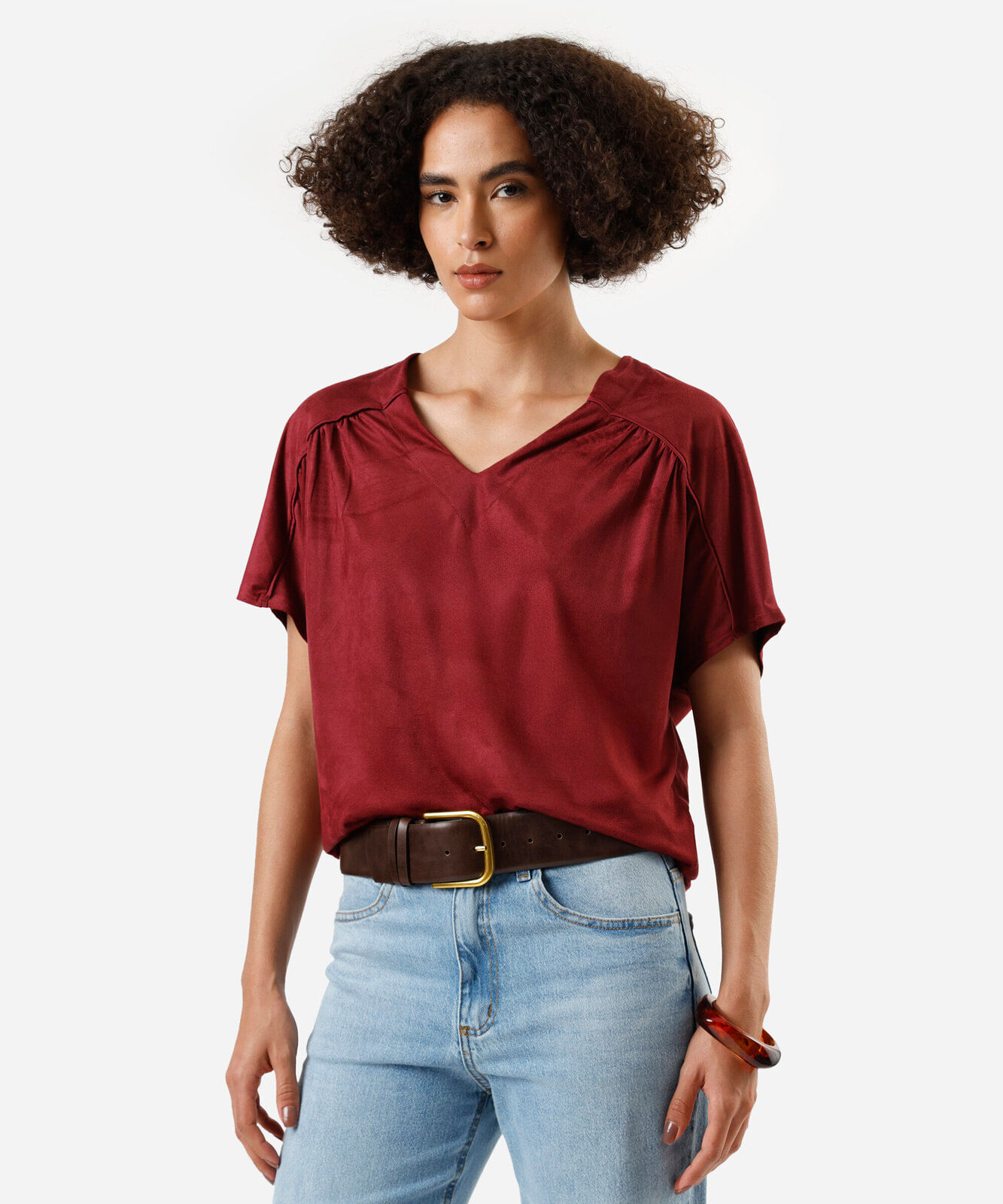 blusa feminina de suede decote v franzida vinho