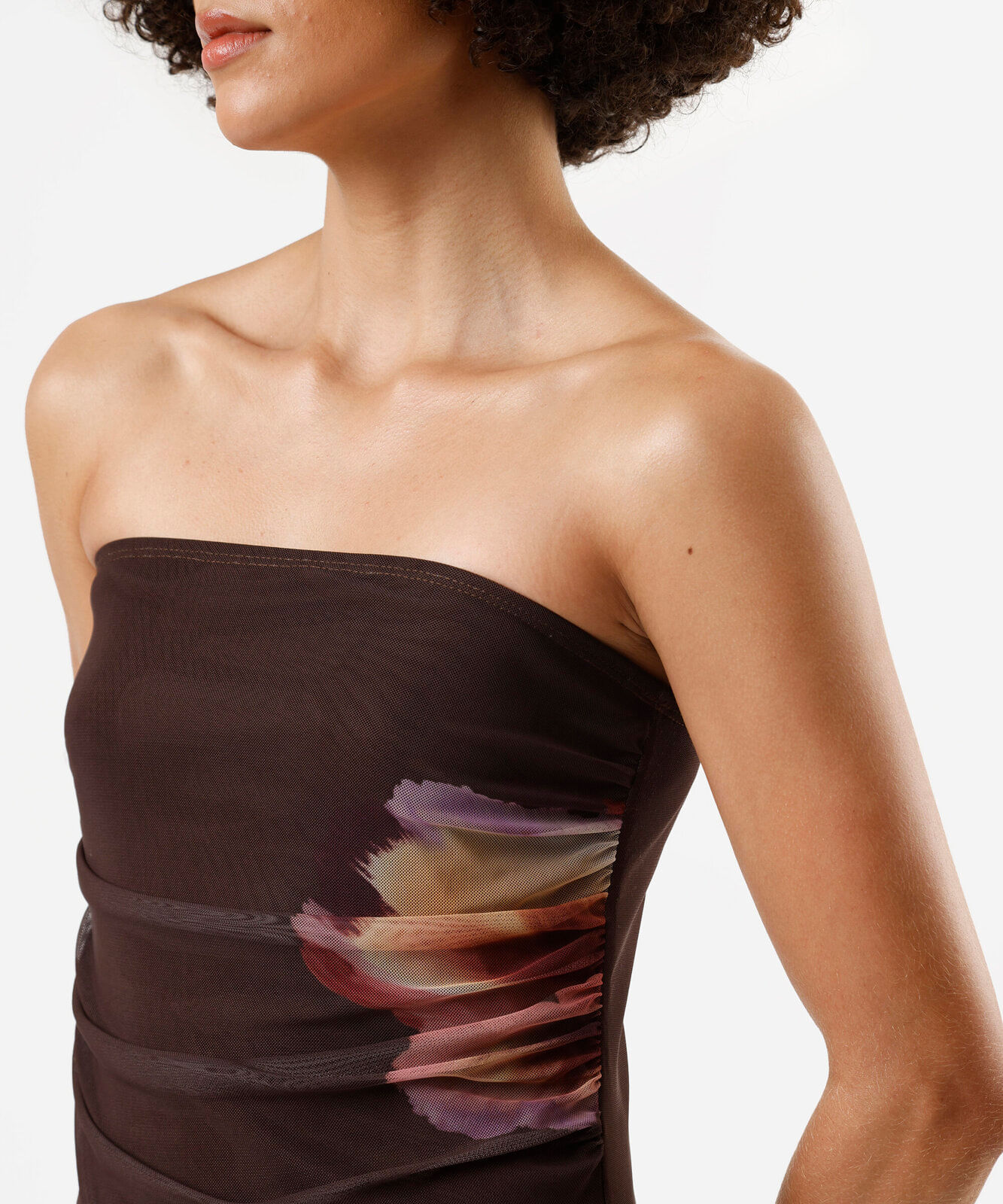 vestido longo sem alça feminino de tule franzido floral marrom