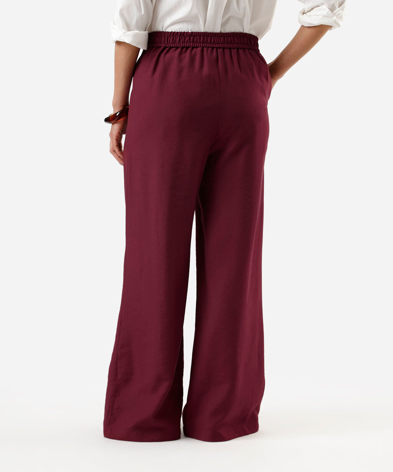 calça wide leg feminina de viscose texturizada  vinho