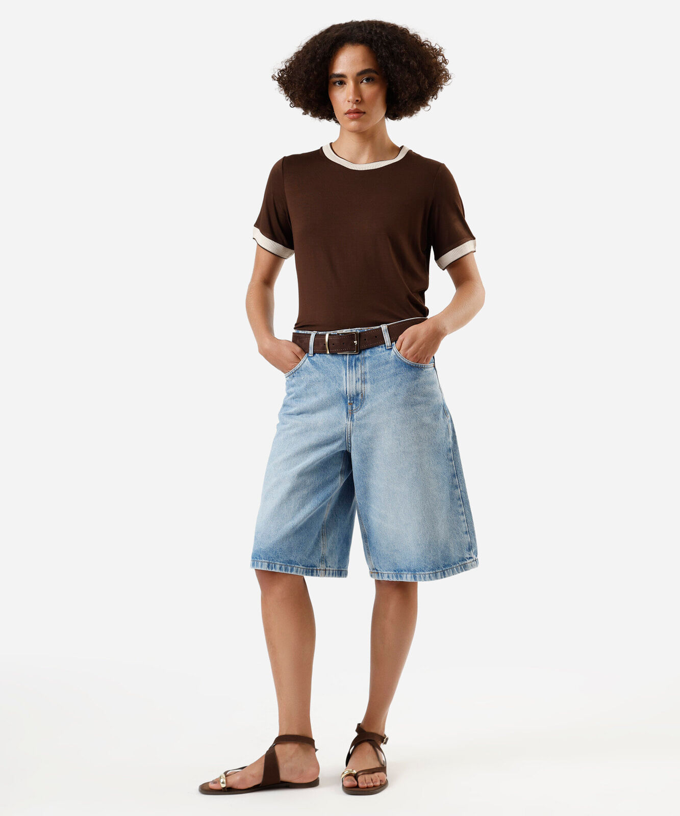camiseta feminina de viscose manga curta marrom